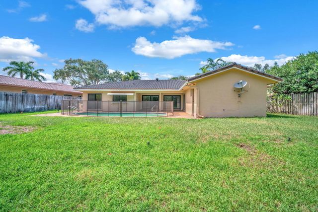 3020 N 34TH Street, Hollywood, FL 33021