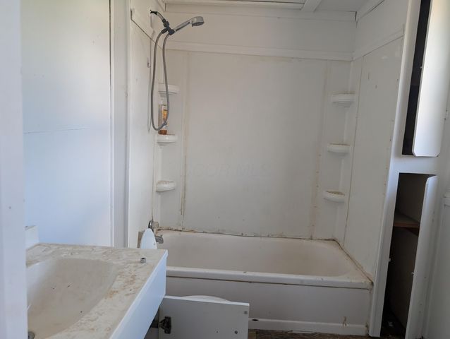 79 E Palmer Street, Jacksonville, OH 45740