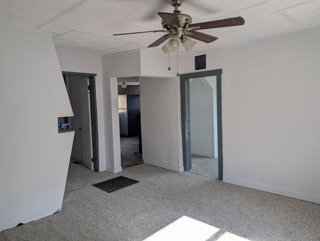 79 E Palmer Street, Jacksonville, OH 45740