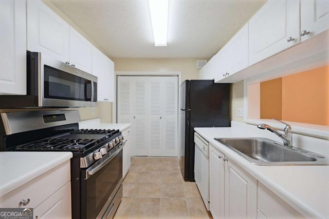 303 Summit North Drive NE, Atlanta, GA 30324