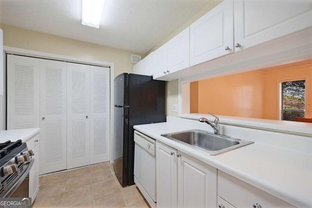 303 Summit North Drive NE, Atlanta, GA 30324