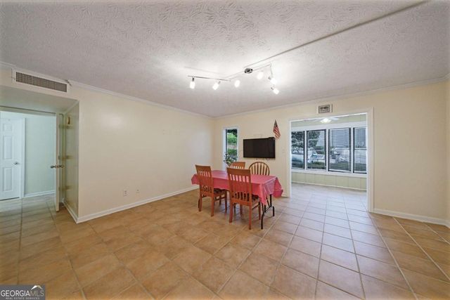 303 Summit North Drive NE, Atlanta, GA 30324