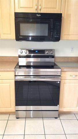 4834 TIMBER WAY, Zephyrhills, FL 33542