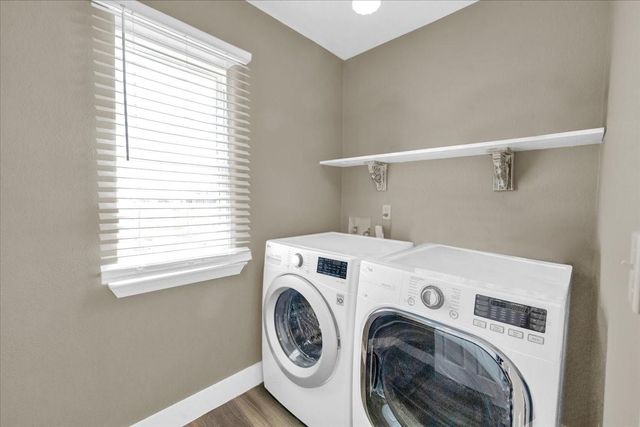 2238 & 2235 Hwy 87, Gilchrist, TX 77617