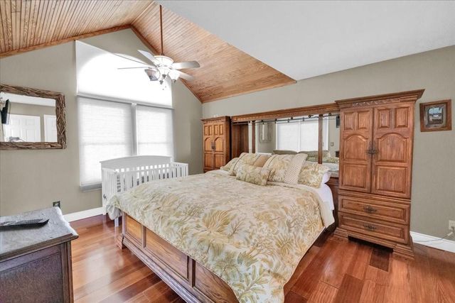 2238 & 2235 Hwy 87, Gilchrist, TX 77617