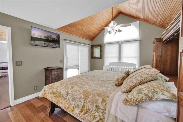 2238 & 2235 Hwy 87, Gilchrist, TX 77617