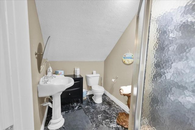 2238 & 2235 Hwy 87, Gilchrist, TX 77617