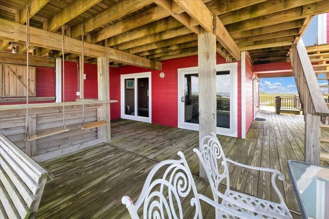 2238 & 2235 Hwy 87, Gilchrist, TX 77617