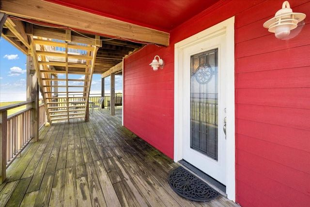 2238 & 2235 Hwy 87, Gilchrist, TX 77617