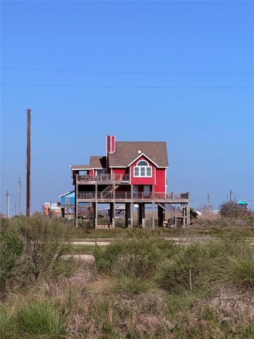 2238 & 2235 Hwy 87, Gilchrist, TX 77617