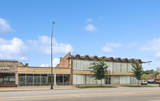 3451 W Peterson Avenue, Chicago, IL 60659