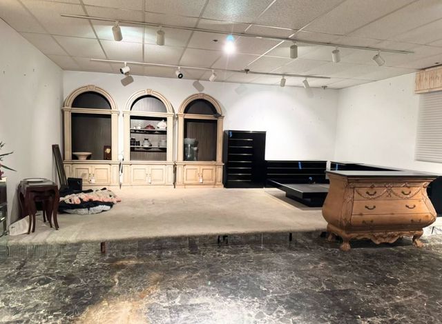 3451 W Peterson Avenue, Chicago, IL 60659