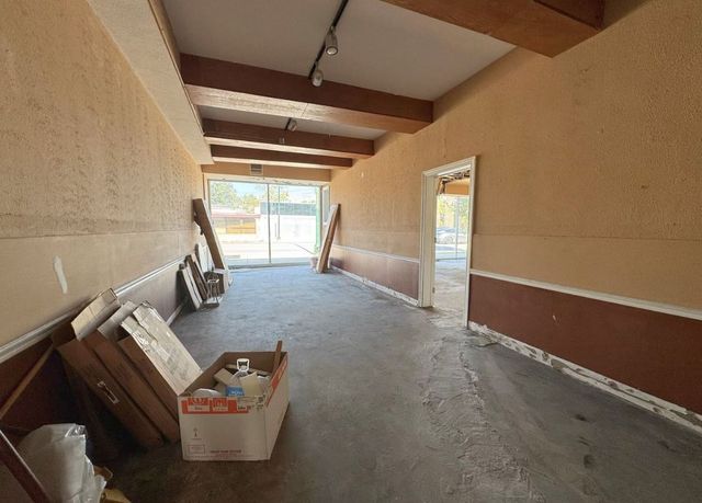 3451 W Peterson Avenue, Chicago, IL 60659