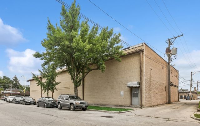 3451 W Peterson Avenue, Chicago, IL 60659