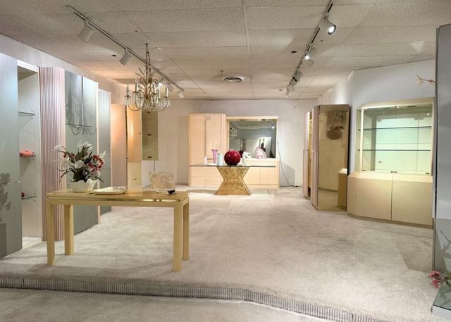 3451 W Peterson Avenue, Chicago, IL 60659