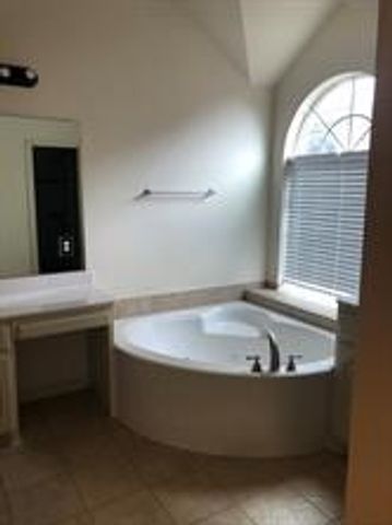 7231 Denver City Drive, Fort Worth, TX 76179