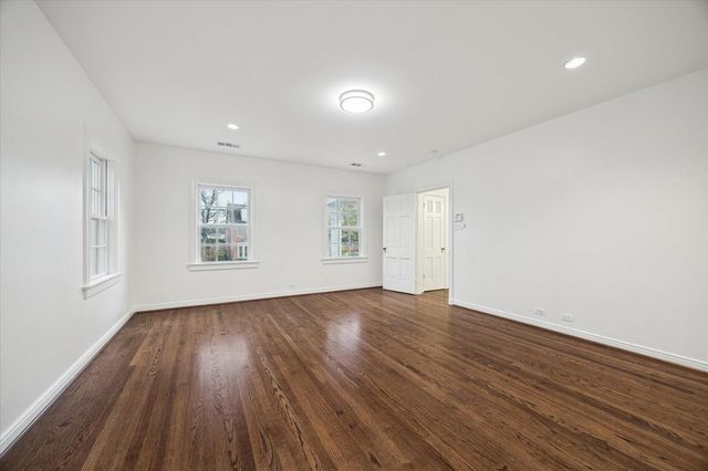 2440 Inwood Drive, Houston, TX 77019