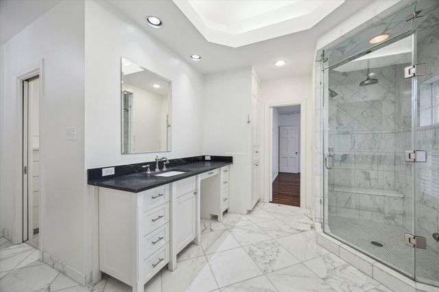 2440 Inwood Drive, Houston, TX 77019