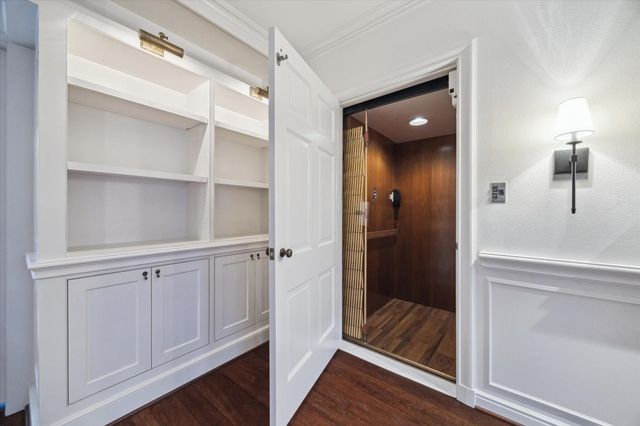 2440 Inwood Drive, Houston, TX 77019