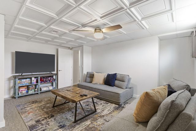 120 Oak Drive, Kimberling City, MO 65686