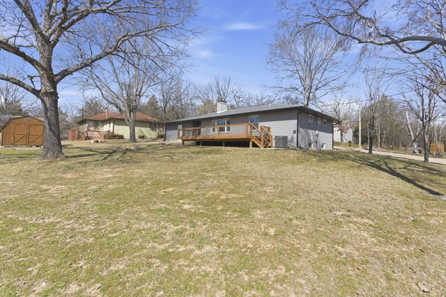 120 Oak Drive, Kimberling City, MO 65686