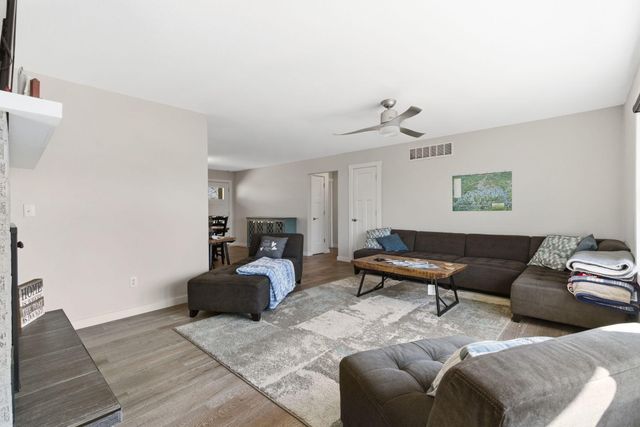 120 Oak Drive, Kimberling City, MO 65686