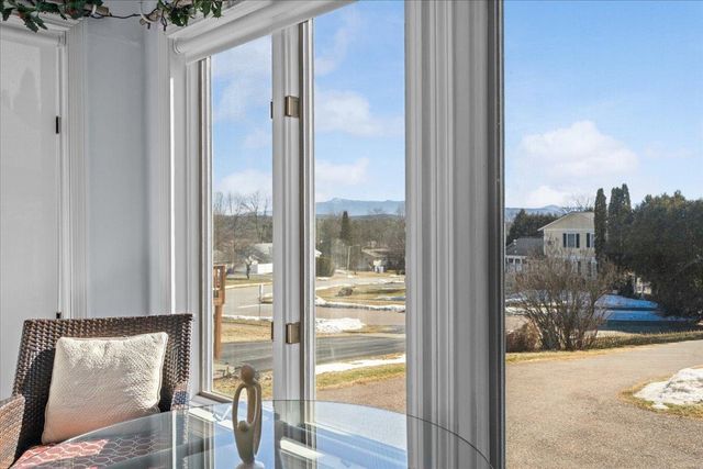 26 Cabot Drive, Essex, VT 05452