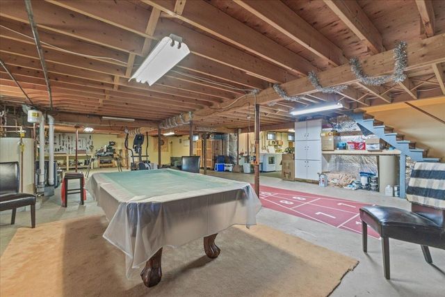 26 Cabot Drive, Essex, VT 05452