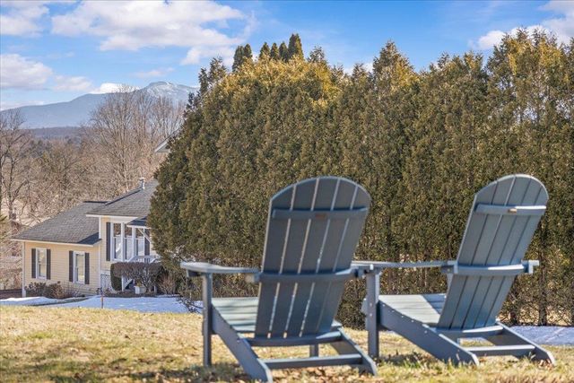 26 Cabot Drive, Essex, VT 05452