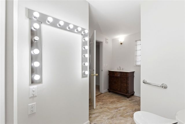 2501 Parklawn Drive, Kettering, OH 45440