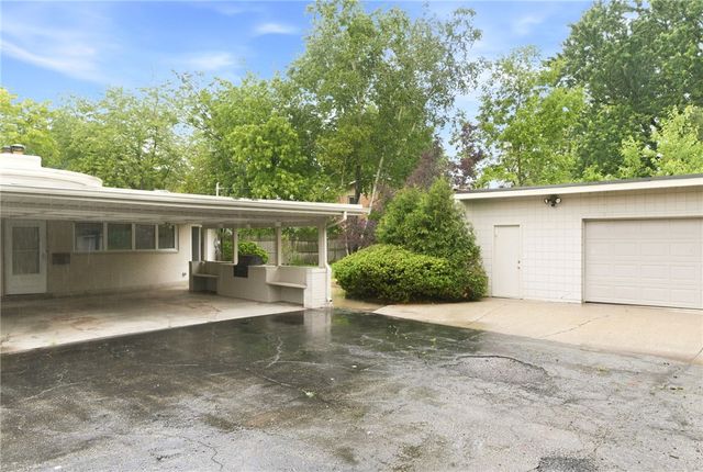 2501 Parklawn Drive, Kettering, OH 45440