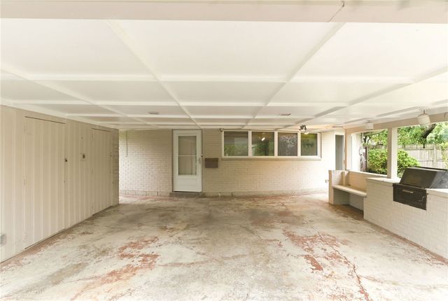 2501 Parklawn Drive, Kettering, OH 45440