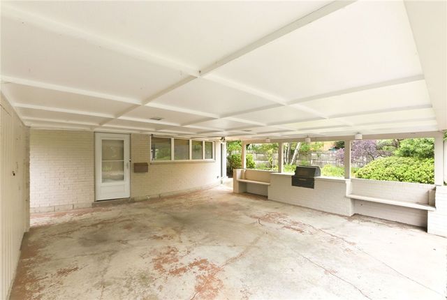 2501 Parklawn Drive, Kettering, OH 45440
