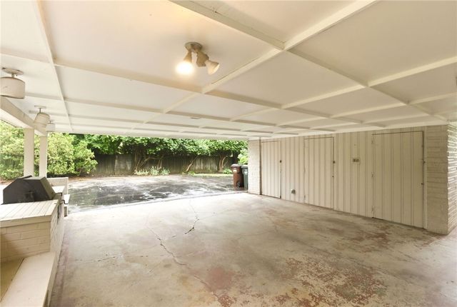 2501 Parklawn Drive, Kettering, OH 45440
