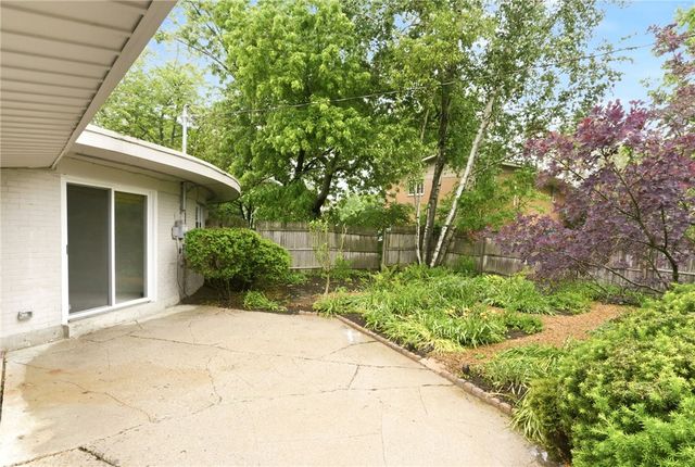 2501 Parklawn Drive, Kettering, OH 45440