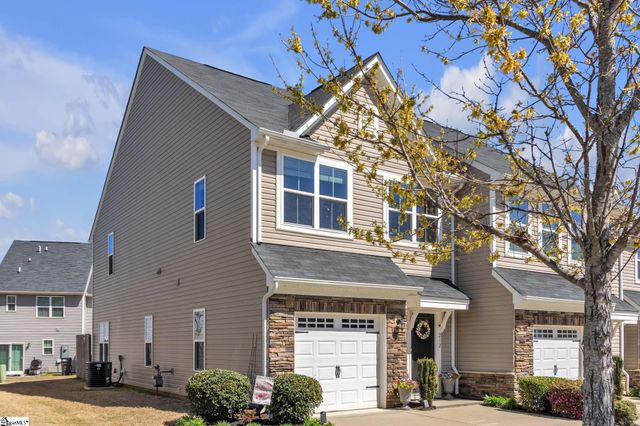 212 Clearwood Drive, Simpsonville, SC 29681