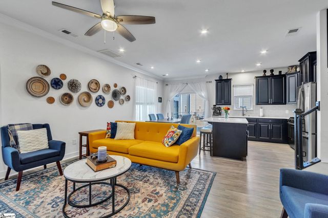 212 Clearwood Drive, Simpsonville, SC 29681