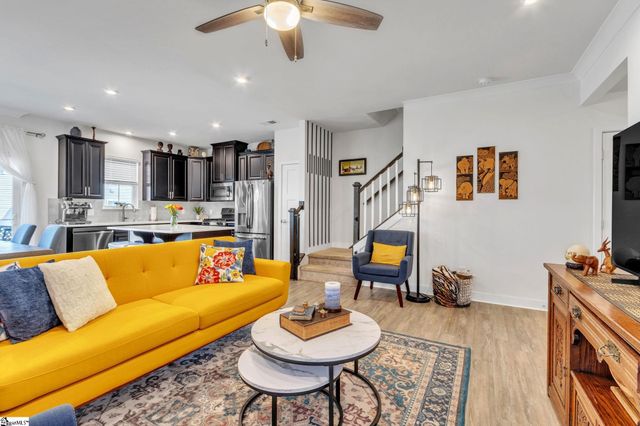 212 Clearwood Drive, Simpsonville, SC 29681