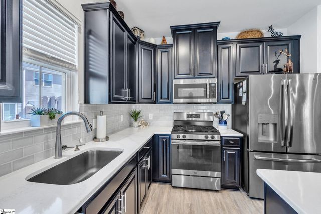 212 Clearwood Drive, Simpsonville, SC 29681