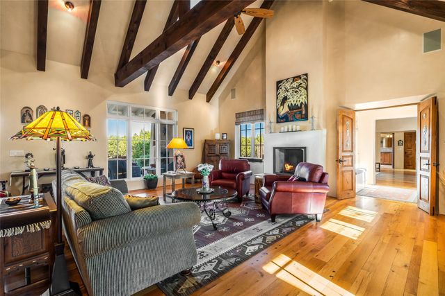 107 Paseo del Conejo, Santa Fe, NM 87506