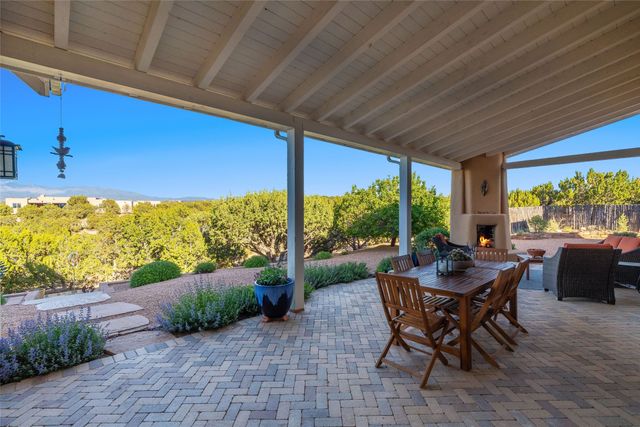 107 Paseo del Conejo, Santa Fe, NM 87506
