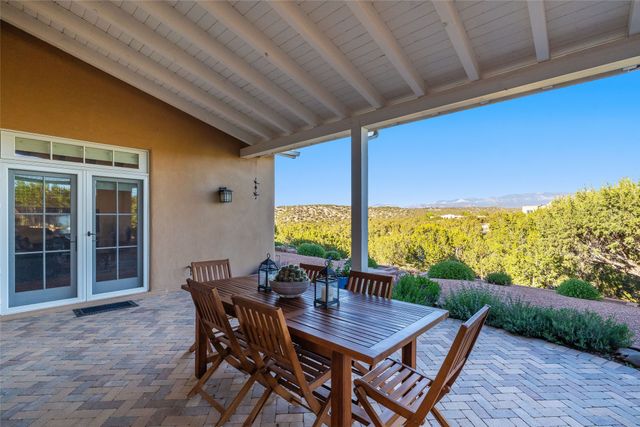 107 Paseo del Conejo, Santa Fe, NM 87506