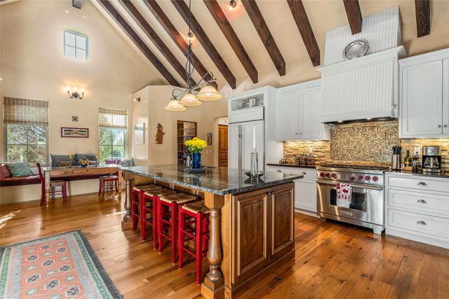 107 Paseo del Conejo, Santa Fe, NM 87506