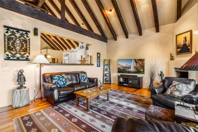107 Paseo del Conejo, Santa Fe, NM 87506