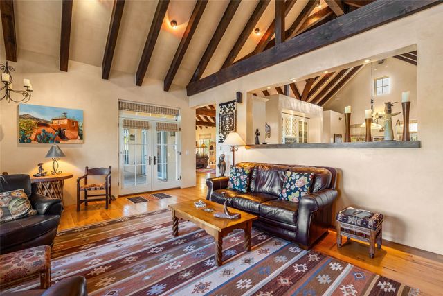 107 Paseo del Conejo, Santa Fe, NM 87506