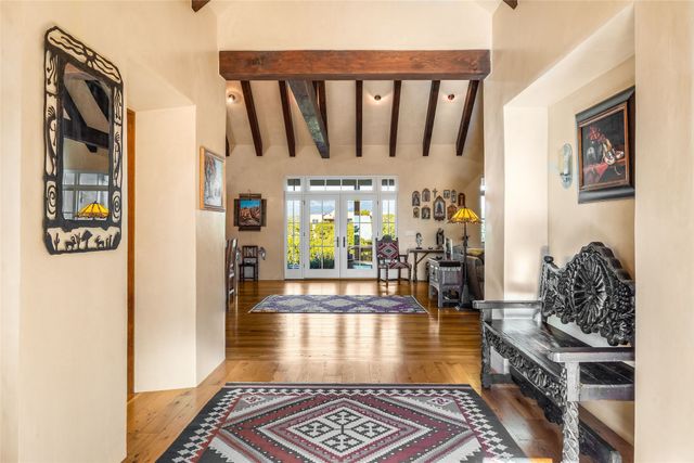 107 Paseo del Conejo, Santa Fe, NM 87506