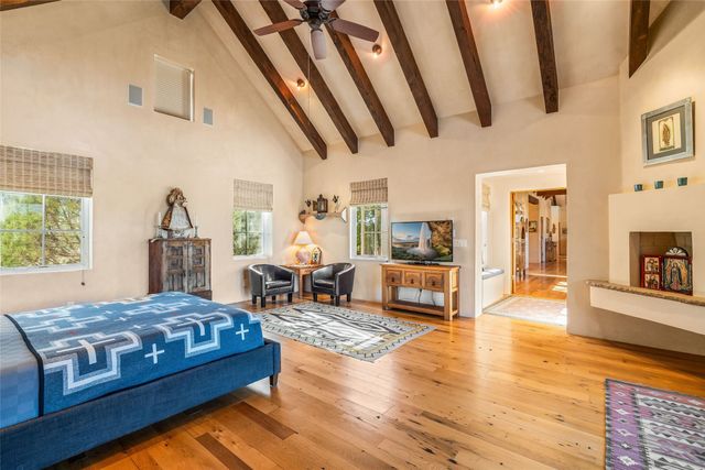 107 Paseo del Conejo, Santa Fe, NM 87506