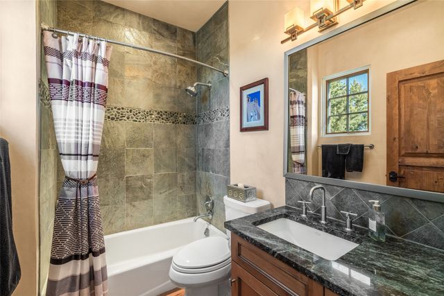 107 Paseo del Conejo, Santa Fe, NM 87506