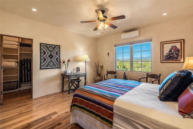 107 Paseo del Conejo, Santa Fe, NM 87506