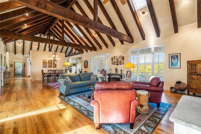 107 Paseo del Conejo, Santa Fe, NM 87506